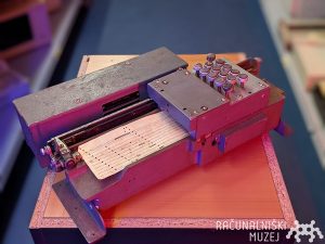 IBM Type 011 Card Punch (USA)