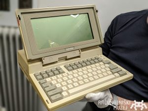 Toshiba T1100 (Japan)