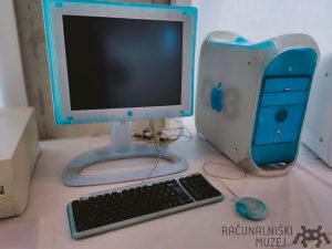 Power Mac G3 (Blue and White) and the 15-inch Apple Studio Display